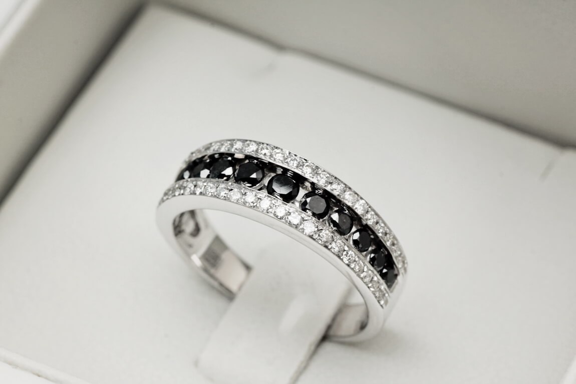 Złoty pierścionek PBD3813 - Diament